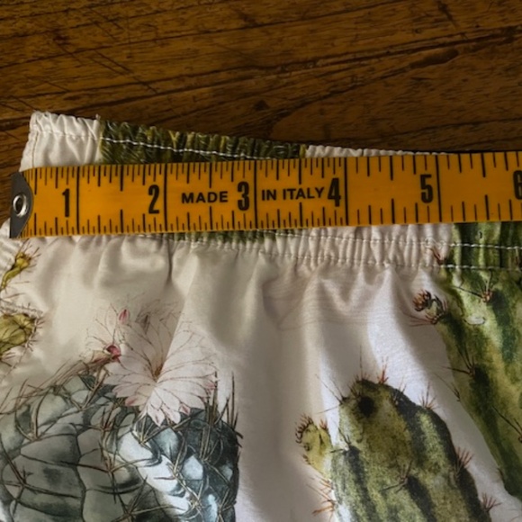 Men's / Unisex - Converse - Desert Sand Cactus Multi Print Resort Shorts - L - Picture 8 of 15